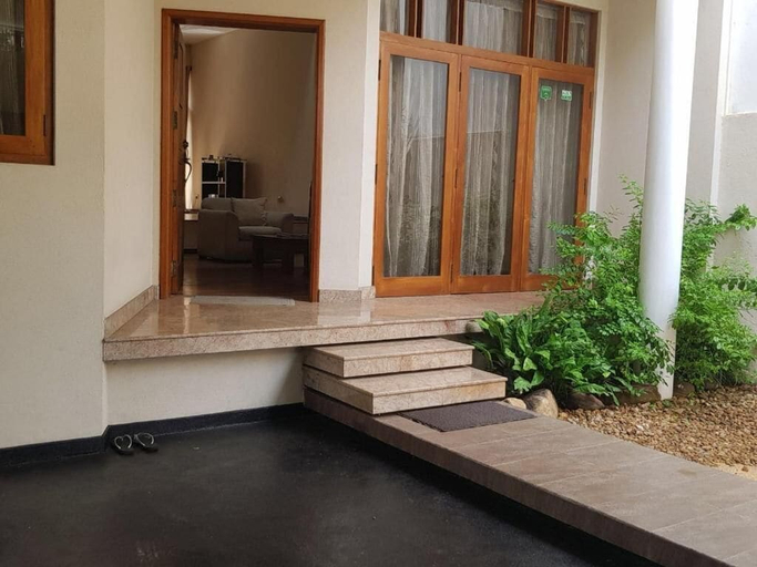 Exterior & Views 2, Occazia Residence, Thimbirigasyaya