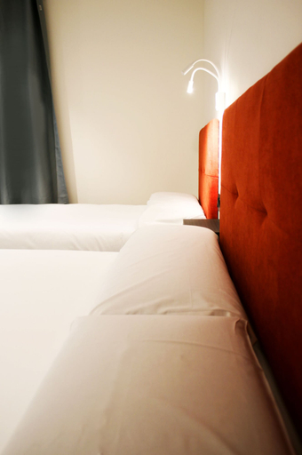 Bedroom 2, Arena Zone Hotel, Valencia