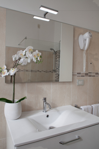 Bathroom 4, Hotel Milano Palmanova, Milano