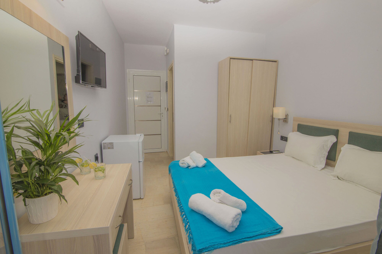 Bedroom 2, Akrotiri, Ionian Islands
