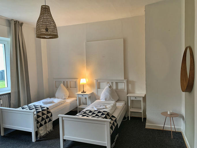 Bedroom 5, Ferienwohnung Stadtvilla, Westerwaldkreis