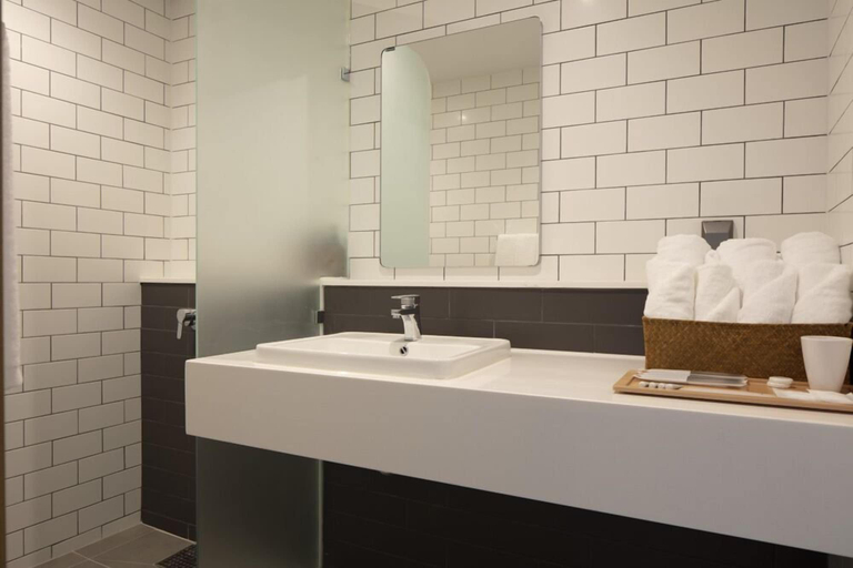 Bathroom 3, KT&G Sangsang Madang Busan Stay - Hostel, Busanjin