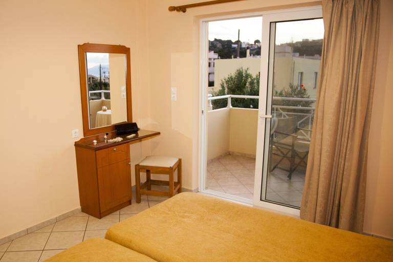 Bedroom 3, Blue Sky Hotel, Crete