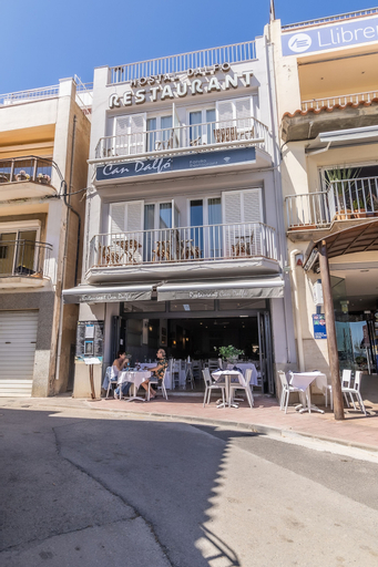 Fonda Can Dalfó by Vivere Stays, Girona