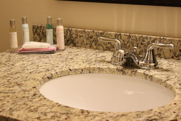 Bathroom 4, Extended Stay America Suites Minot, Ward