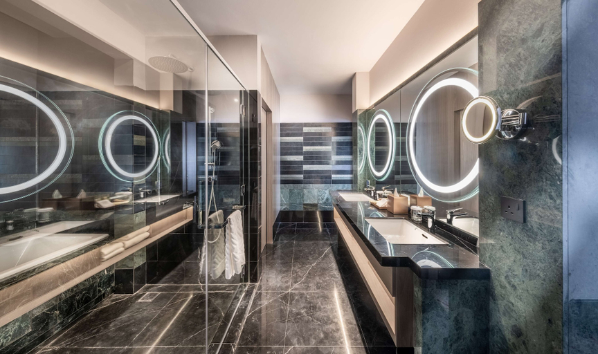 Bathroom 5, DoubleTree by Hilton Putrajaya Lakeside, Kuala Lumpur