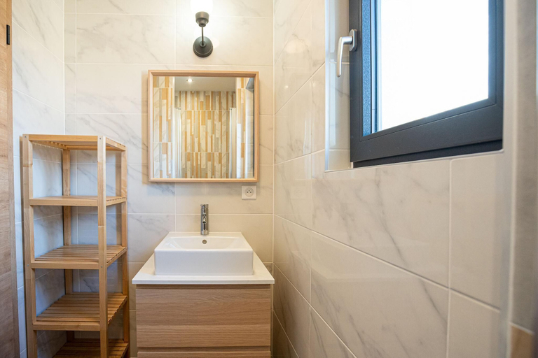 Bathroom 4, La Maison Devant La Prairie, Bas-Rhin