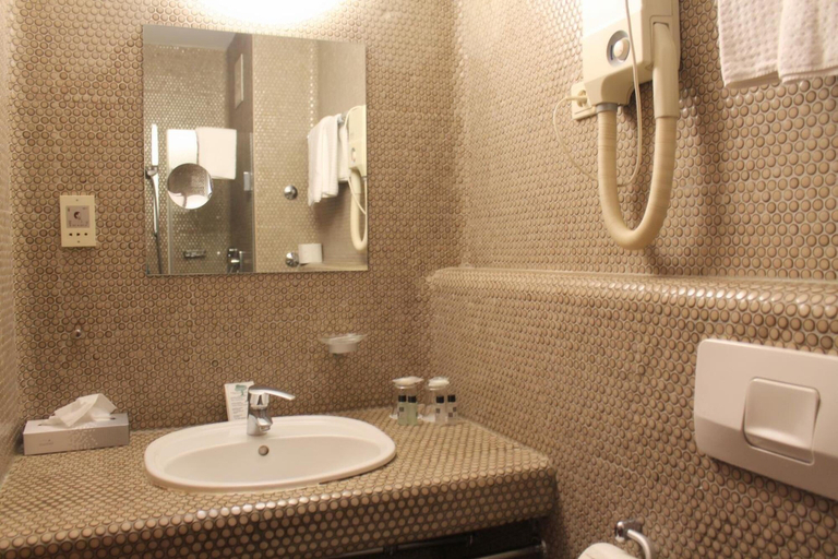 Bathroom 4, Steichele Hotel & Weinrestaurant, Nürnberg