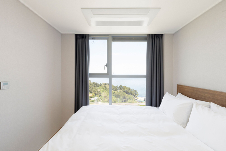 Bedroom 5, Donghae Oceancity Residence Hotel, Donghae