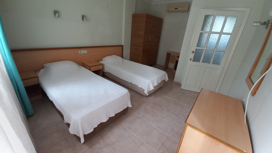 Bedroom 3, Mediterranean Apart Hotel, Fethiye