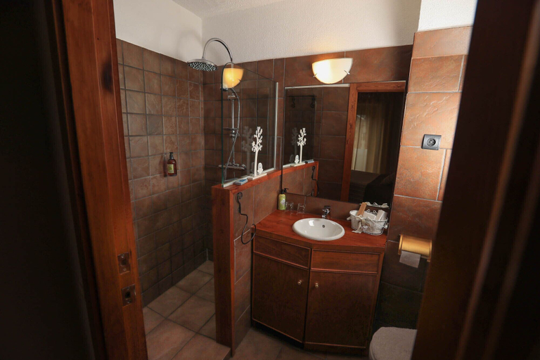 Bathroom 5, Résidence Le Mirasol, Pyrénées-Orientales