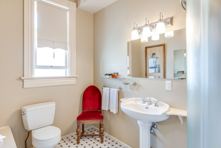Bathroom 4, O Canada House, Greater Vancouver