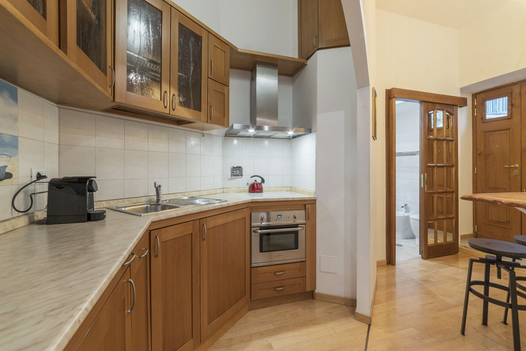 Others 5, Multifunctional Apartment San Pietro, Rome