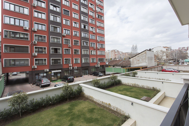 Exterior & Views, Bright 1bdr Apartment Near Center - Free Parking, Stolichna