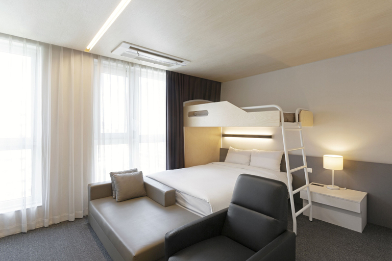 Bedroom 2, Grand City Hotel Changwon, Changwon