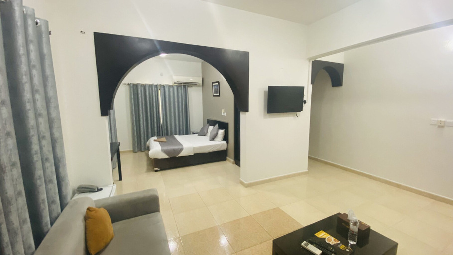 Bedroom 5, Multaqa, Sohar