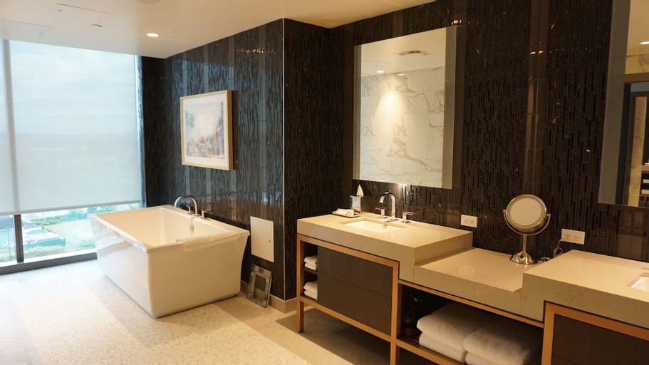 Bedroom 4, Hyatt Regency JFK Airport at Resorts World New York, New York