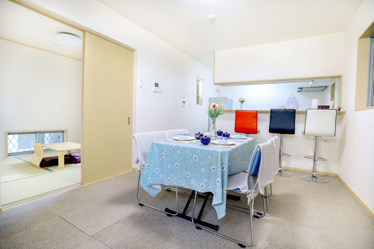 Others 4, Olina's House, Osaka