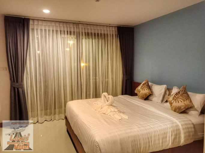 Bedroom 3, Louis' Runway View Hotel, Phuket Island