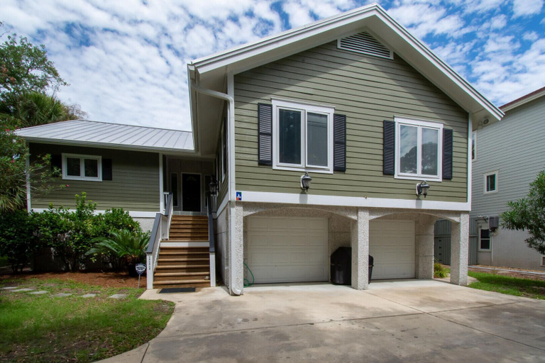 Exterior & Views 2, 111 Cardinal Crest, Beaufort