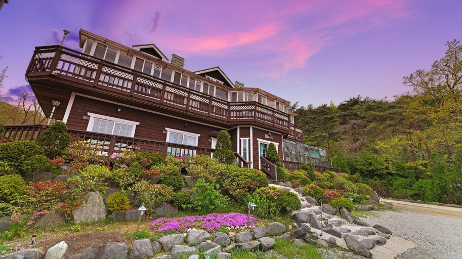 Exterior & Views 2, Ganghwa Muldoll Iyagi Pension, Ganghwa