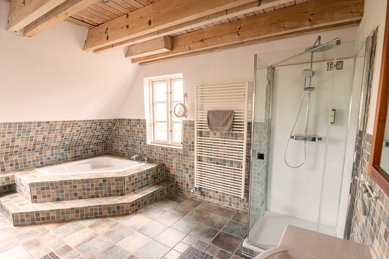 Bathroom 4, Der Besitz 7, Schleswig-Flensburg
