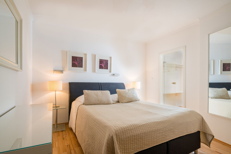 Bedroom 4, Aurora Hotel, Wiesbaden