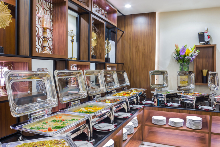 Food & Drinks 5, Al Malqa Elite Hotel, Riyadh
