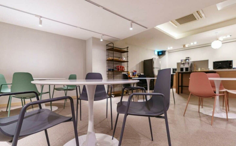 Food & Drinks 4, H.Avenue, Geoje
