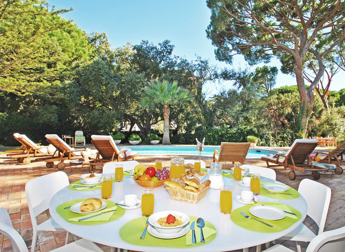 Food & Drinks 5, Villa AlGharif, Albufeira