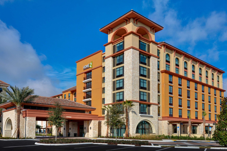 Exterior & Views
