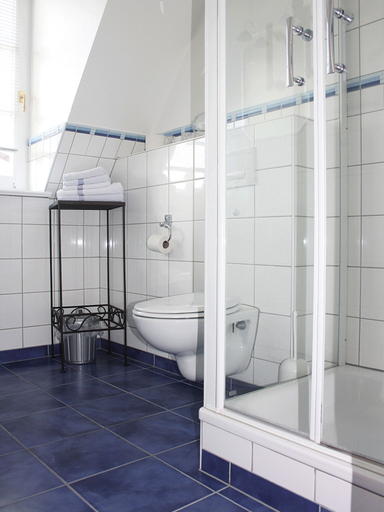 Bathroom 5, Apartments im Kaffeehaus Heldt, Rendsburg-Eckernförde