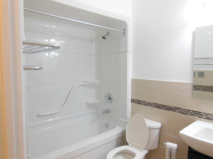 Bathroom 4, Nu Hotel Toronto, Peel