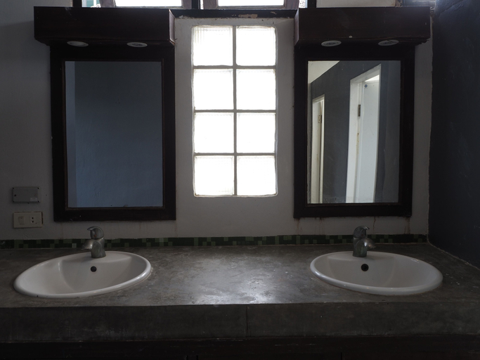 Bathroom 4, Palio Home - Hostel, Ko Phangan