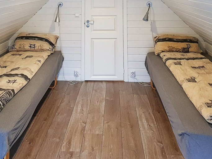 Others 4, 10 Person Holiday Home in Urangsvåg, Bømlo
