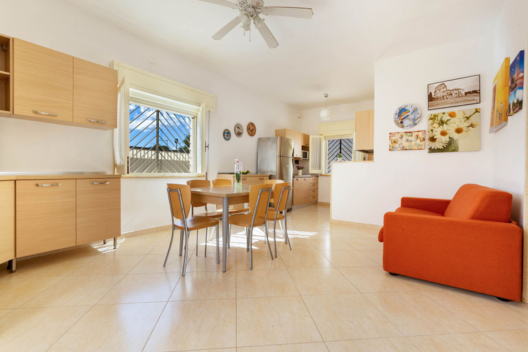 Living room 3, 2100 Villetta Martina, Lecce