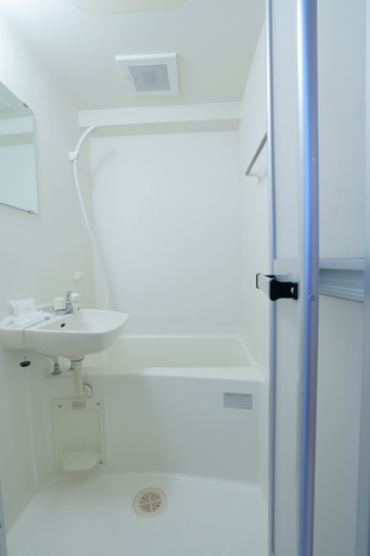 Bathroom 3, Cross Stage, Fukuoka