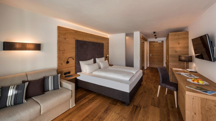 Bedroom 2, Eden Boutique Hotel, Bolzano