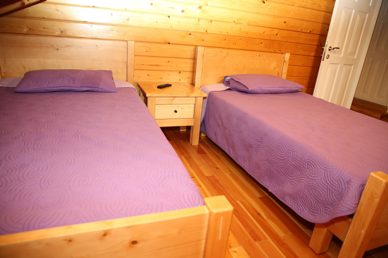 Bedroom 3, Swizore, Koura