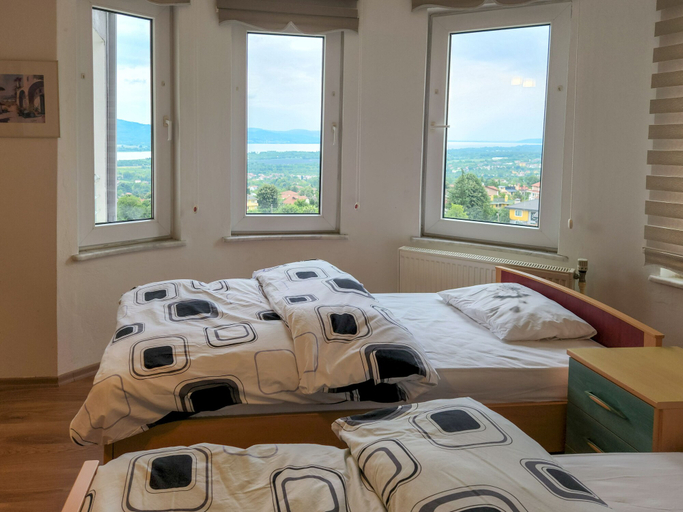 Room 5, Yaylı Apart, Kartepe