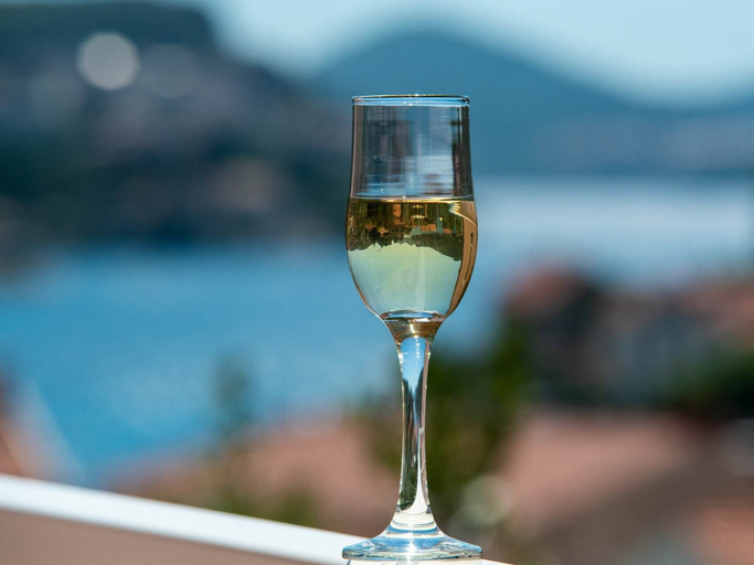 Food & Drinks 5, Apartments Njirić, Pojezerje