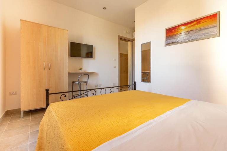 Bedroom 5, 1865 Casina Sofia by Barbarhouse, Lecce