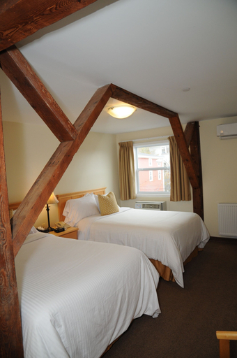 Bedroom 2, Smugglers Cove Inn, Lunenburg