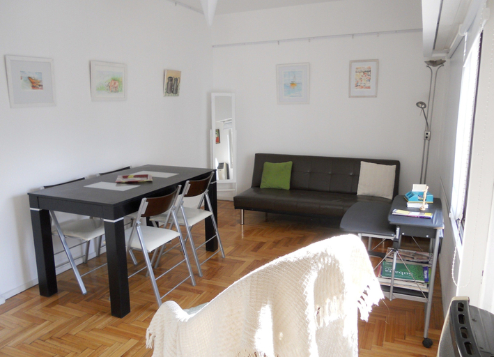 Others 5, Santa Fe & Carranza By Foreign In Baires, Distrito Federal