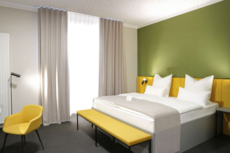 Bedroom 3, Hotel Adler, Münster
