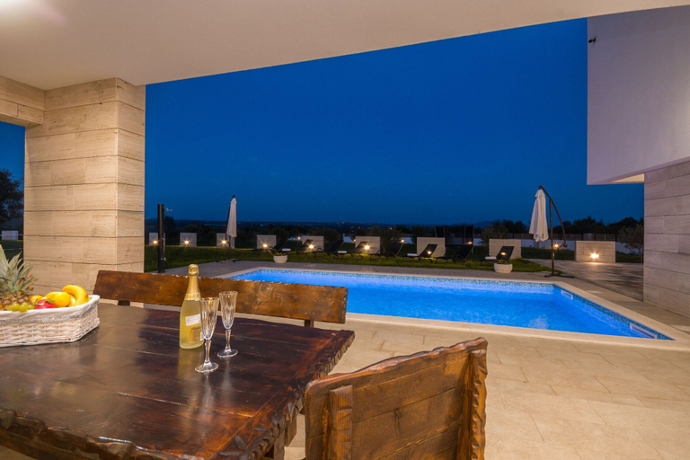 Sport & Beauty 4, Villa F&A, Sveti Filip i Jakov