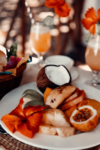 Food & Drinks 5, Sharazad Wonders Boutique, Mjini