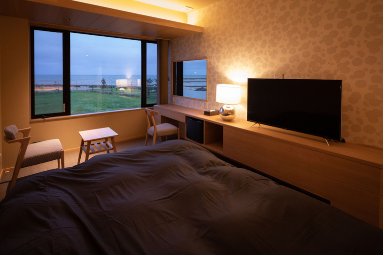 Bedroom 3, Imigre, Himi