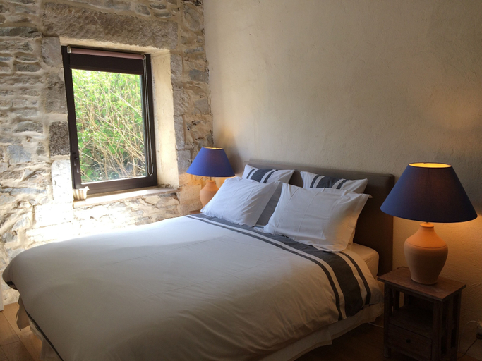 Bedroom 3, Chambres d'Hotes La Rose, Gard