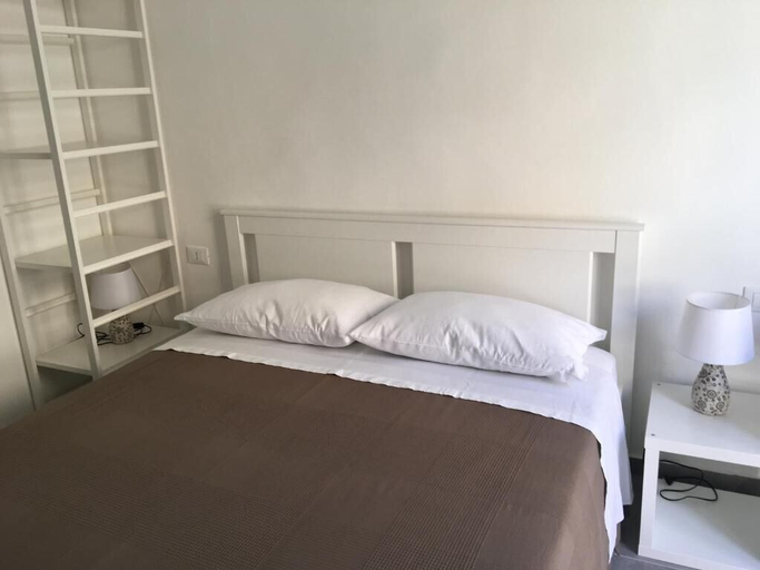 Bedroom 4, FraLePorte B&B, Palermo